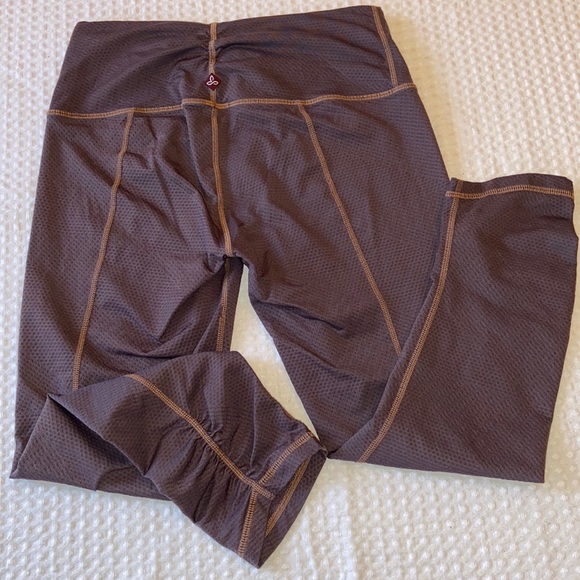 Prana Pants - 🌟HP!🌟 PRANA Size S Capri Leggings Ruched Leg Yoga Athleisure